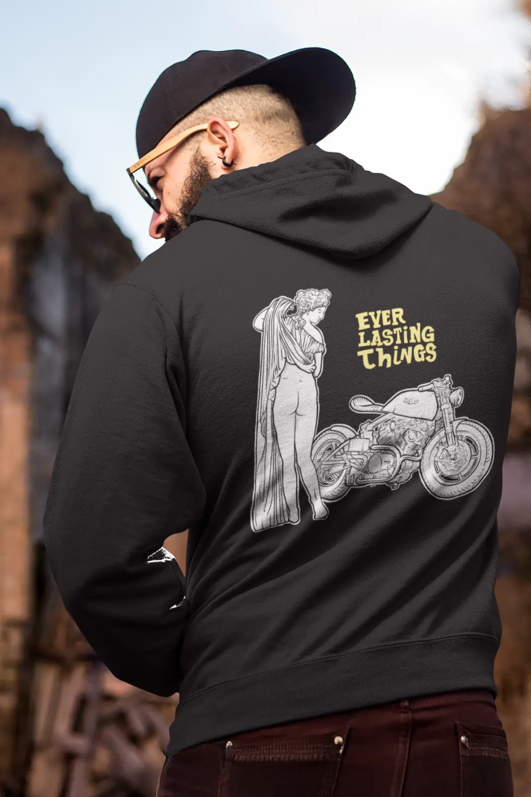 hood_elt_adrodytaxv_black_1.webp